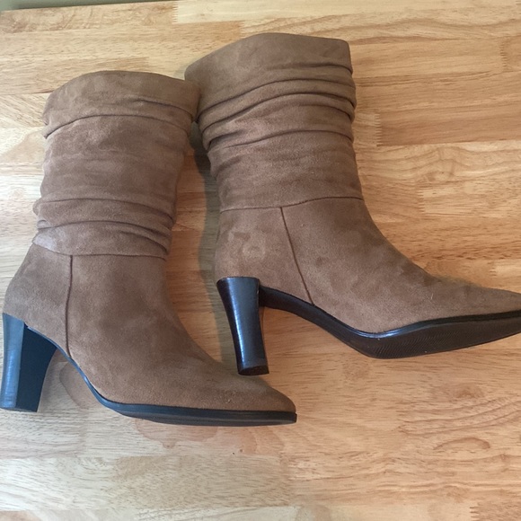 Worthington Suede Slouchy heeled Boots - Picture 3 of 15